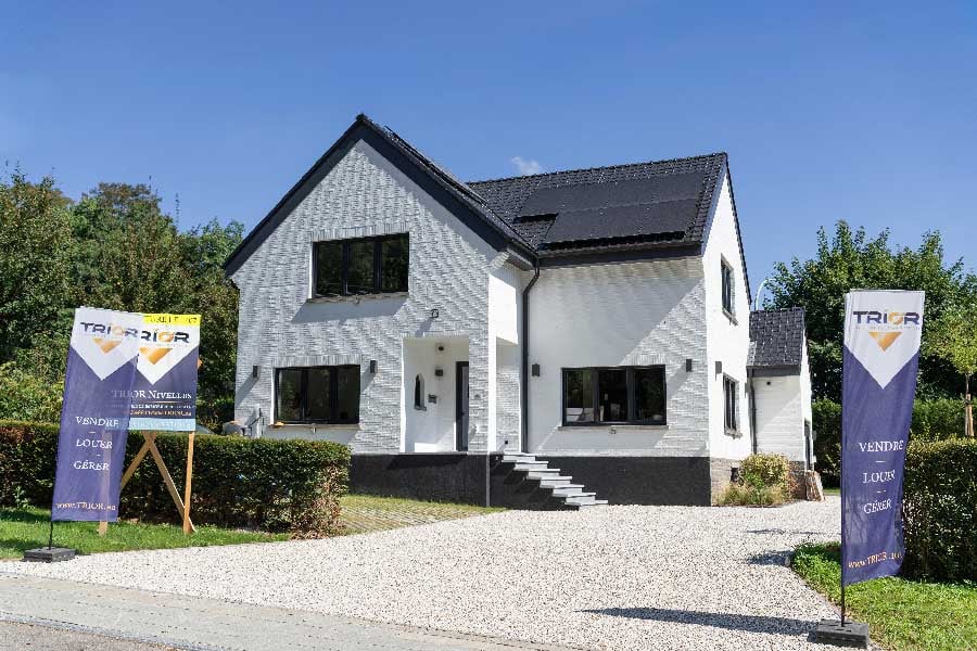 photo de la façade de l'agence immobilière TRIOR à Nivelles