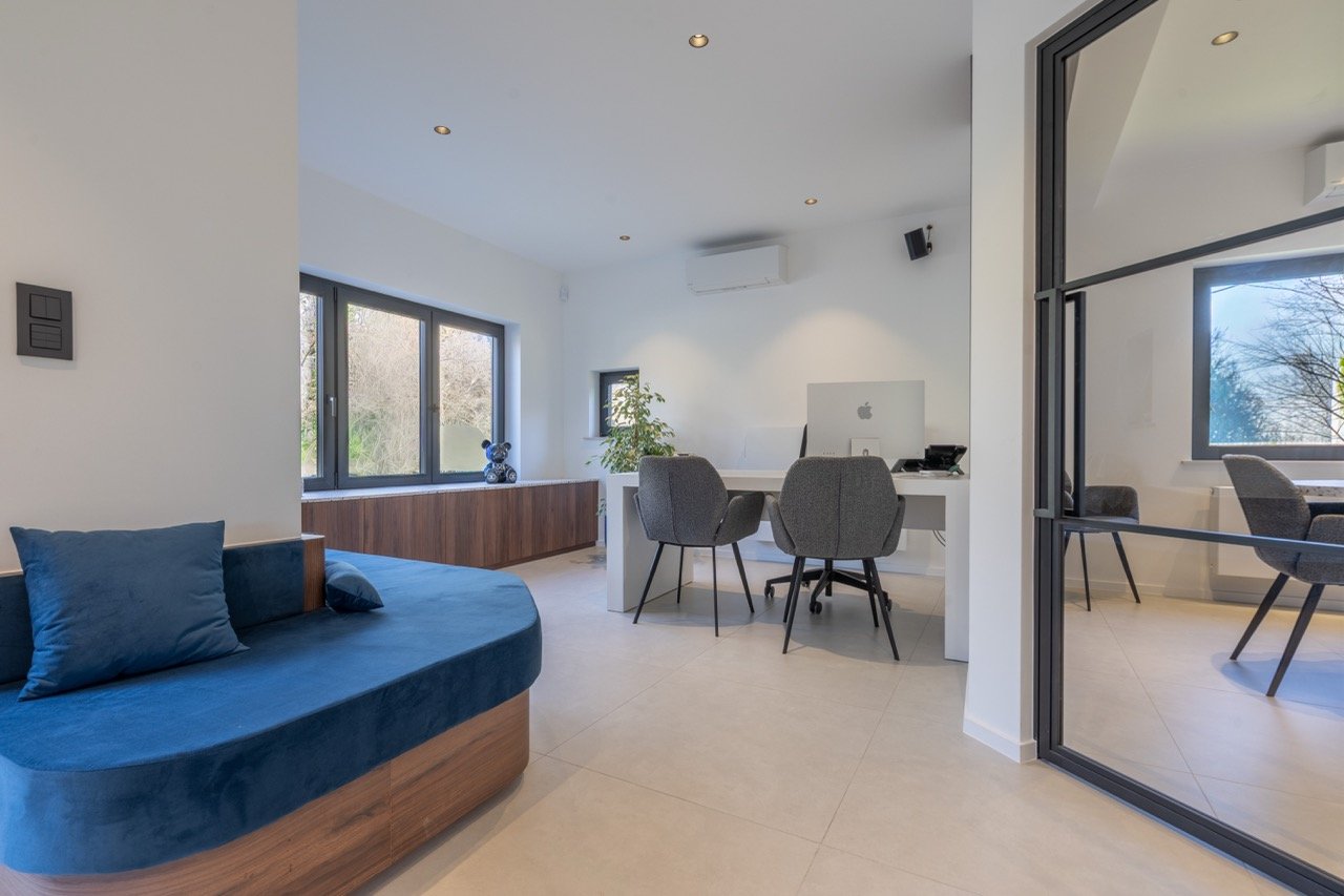 Bureau daccueil de l'agence immobilière TRIOR à Nivelles